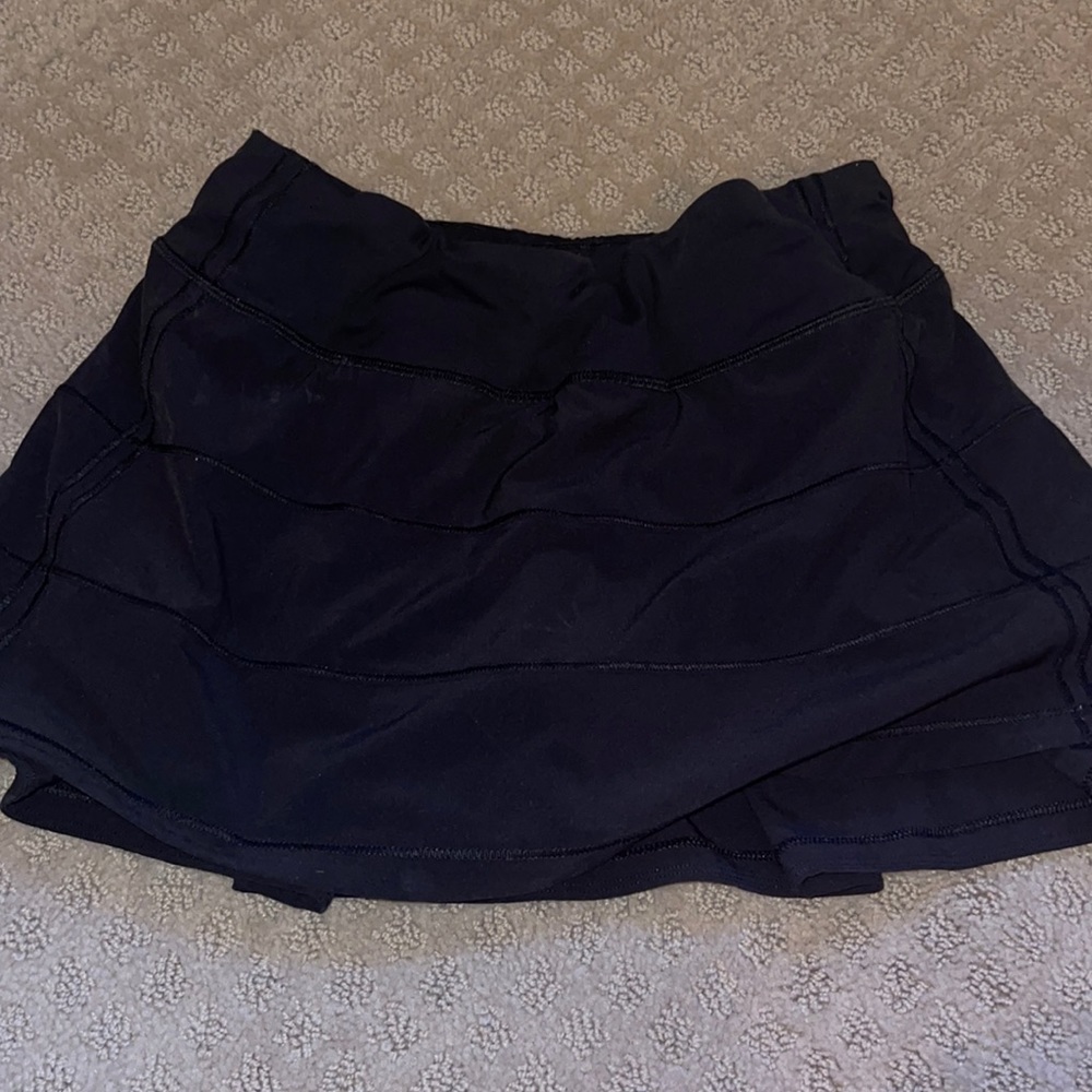 black lulu skirt